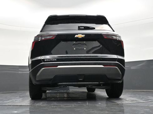Used 2025 Chevrolet Equinox LT w/ Safety and Technology Package FWD image 24