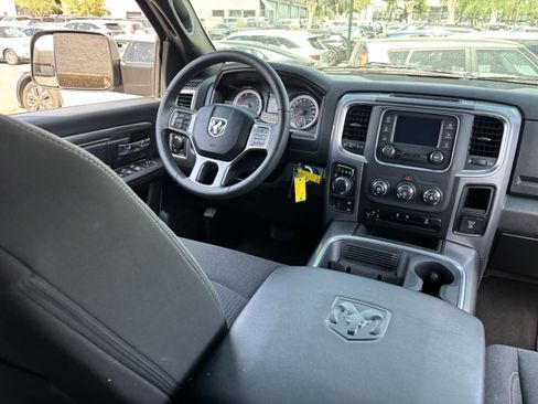 Used 2024 RAM 1500 Warlock w/ Trailer & Traction Group AWD/4WD image 13