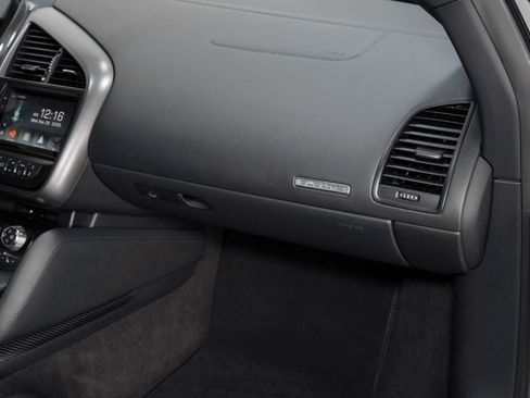 Used 2010 Audi R8 V10 image 29