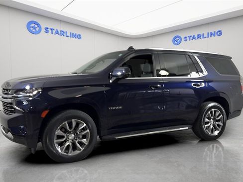 Used 2022 Chevrolet Tahoe LT w/ LT Signature Plus Package image 3