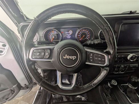 Used 2020 Jeep Wrangler Unlimited Sahara image 14