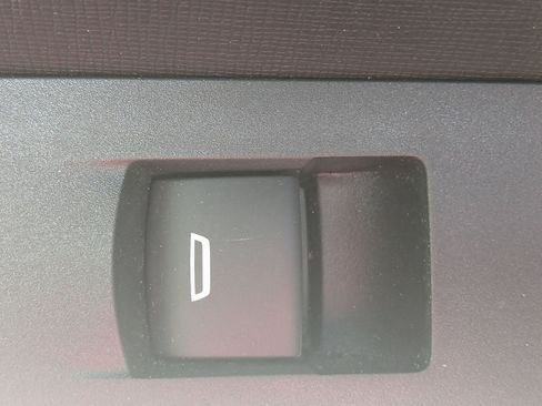 Used 2025 Buick Envista Sport Touring FWD image 25