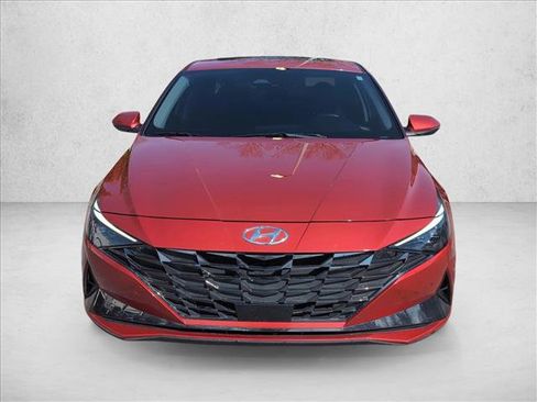 Certified 2022 Hyundai Elantra Limited image 2