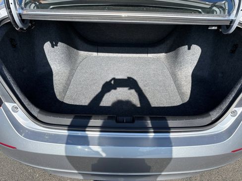 Used 2018 Honda Accord LX image 19