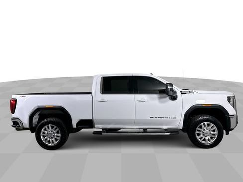 Used 2024 GMC Sierra 2500 SLE w/ SLE Value Package; AWD/4WD image 9