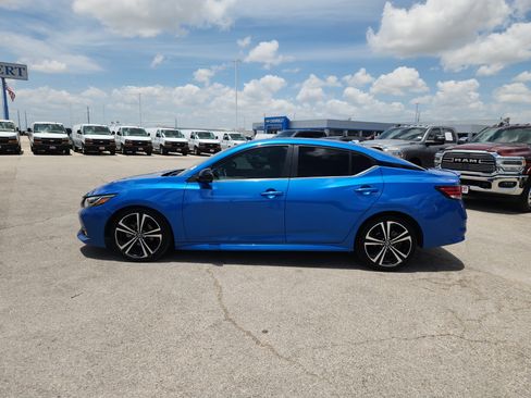 Used 2020 Nissan Sentra SR w/ Premium Package FWD image 4