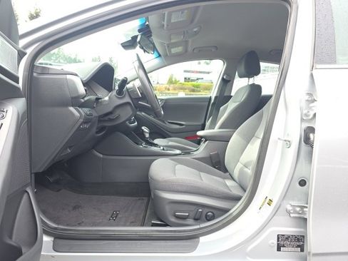 Used 2020 Hyundai Ioniq SE image 9