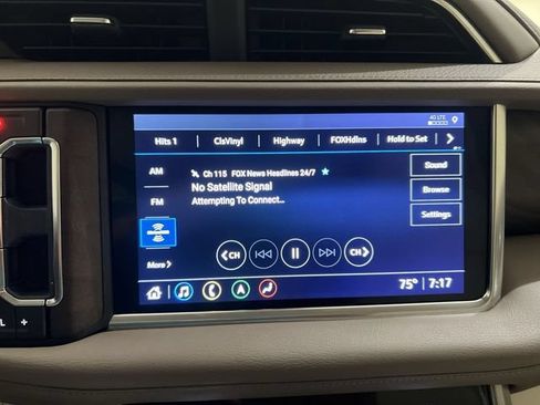 Used 2021 GMC Yukon Denali RWD image 12