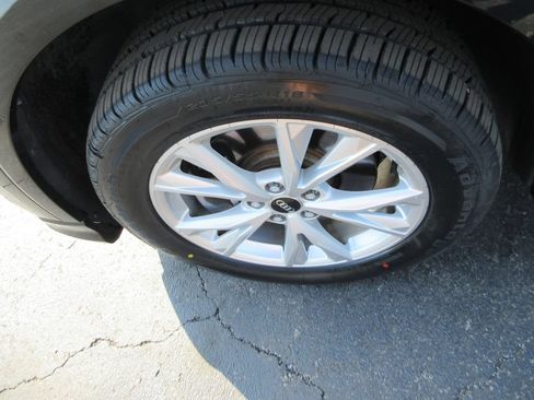 Used 2021 Audi Q3 2.0T Premium AWD/4WD image 14