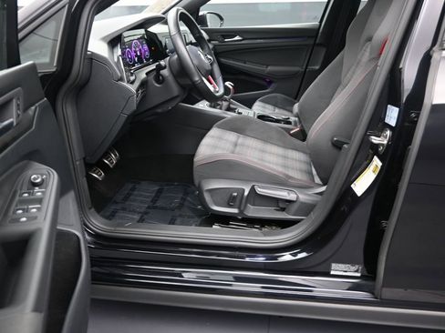 Used 2022 Volkswagen GTI S image 12