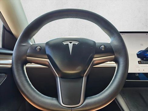Used 2022 Tesla Model 3 Long Range AWD/4WD image 12