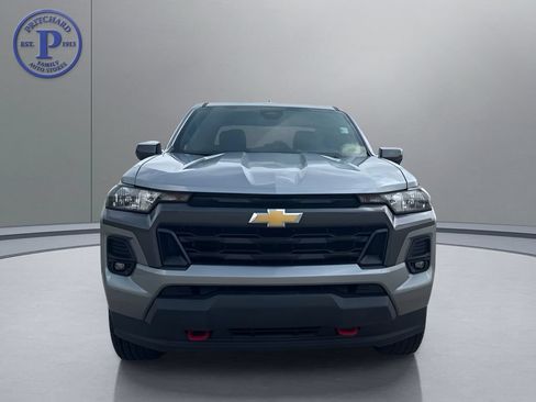 Used 2023 Chevrolet Colorado LT w/ LT Convenience Package II AWD/4WD image 2