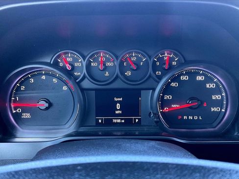 Used 2020 Chevrolet Silverado 1500 Custom w/ Custom Value Package image 14