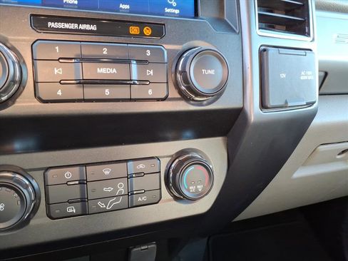 Used 2022 Ford F250 XLT image 25
