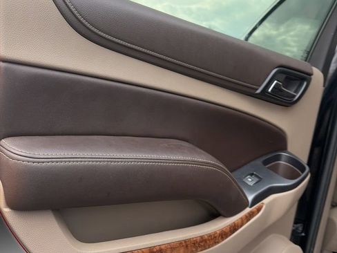 Used 2015 Chevrolet Suburban LTZ image 30