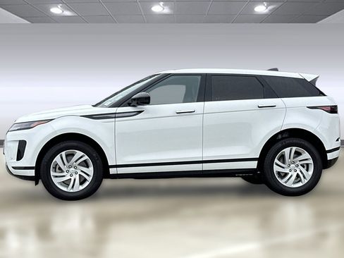 Used 2024 Land Rover Range Rover Evoque S image 2
