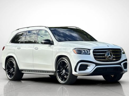 New 2026 Mercedes-Benz GLS 580 4MATIC image 29