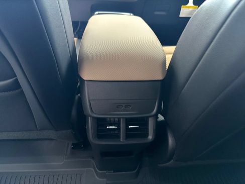New 2027 Chevrolet Equinox ACTIV AWD/4WD image 13