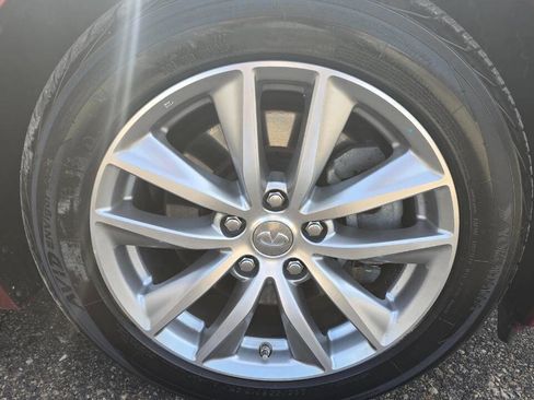 Used 2016 INFINITI Q50 3.0t Premium w/ Driver Assistance Package image 14