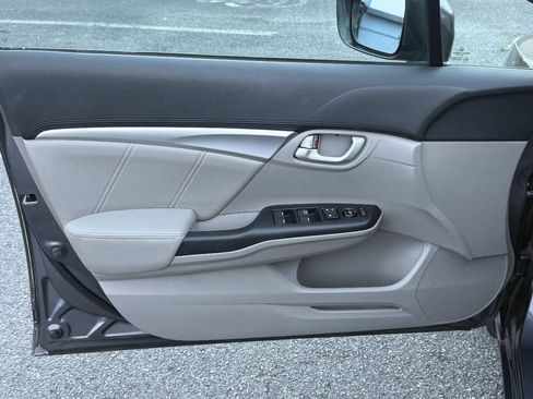 Used 2015 Honda Civic EX-L image 10