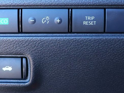 Used 2022 Nissan Sentra SV w/ All-Weather Package image 41