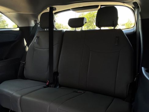 Used 2026 Toyota Sienna XLE FWD image 13