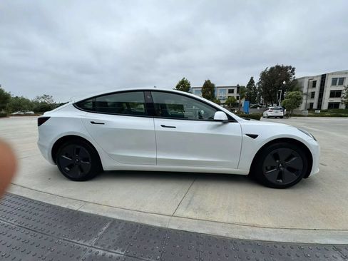 Used 2023 Tesla Model 3 Standard Range RWD image 3