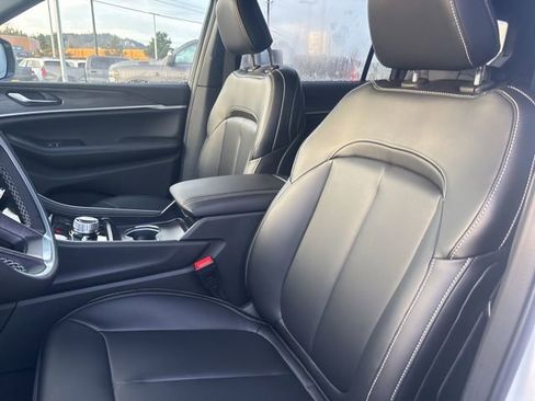 New 2025 Jeep Grand Cherokee L Limited image 21