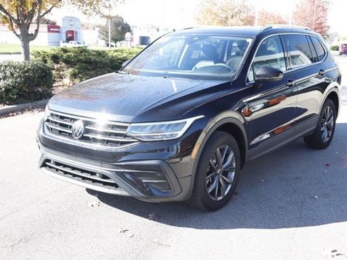 Used 2022 Volkswagen Tiguan SE image 7