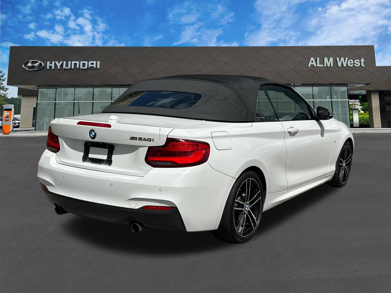 Used 2019 BMW M240i Convertible RWD image 5