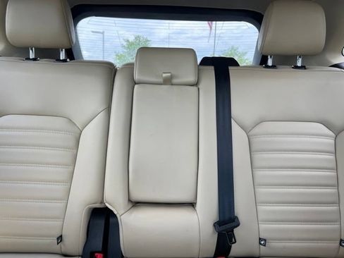 Used 2019 Ford Edge SEL w/ Equipment Group 201A AWD/4WD image 31