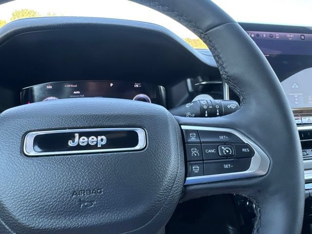 Used 2025 Jeep Compass Limited w/ Elite Group AWD/4WD image 14