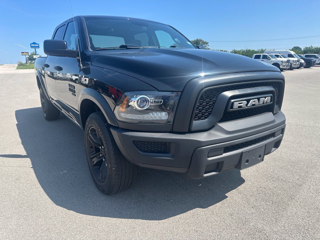 Used 2024 RAM 1500 Warlock AWD/4WD image 3