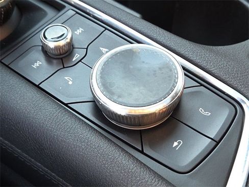 Used 2023 Cadillac XT6 Premium Luxury w/ Technology Package image 25