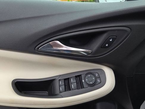 Used 2023 Buick Encore GX Select FWD image 13