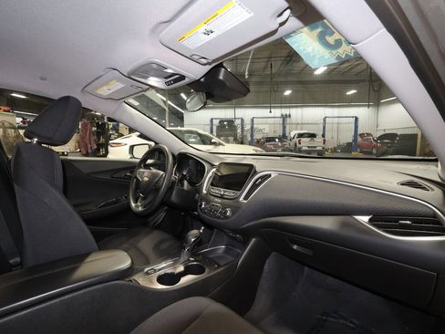 Certified 2025 Chevrolet Malibu LT image 27