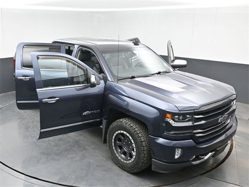 Used 2018 Chevrolet Silverado 1500 LTZ Z71 w/ Centennial Edition image 47