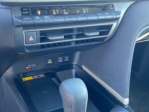 Used 2025 Toyota Camry LE FWD image 41