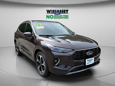 Certified 2023 Ford Escape ST-Line Elite w/ Premium Technology Package AWD/4WD image 26