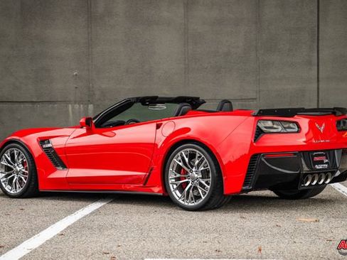 Used 2015 Chevrolet Corvette Z06 w/ 2LZ Preferred Equipment Group image 54