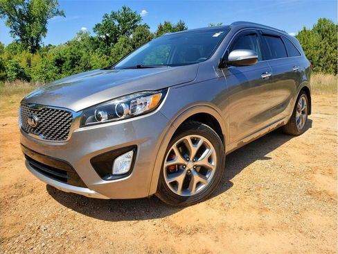 Used 2018 Kia Sorento SX FWD image 2