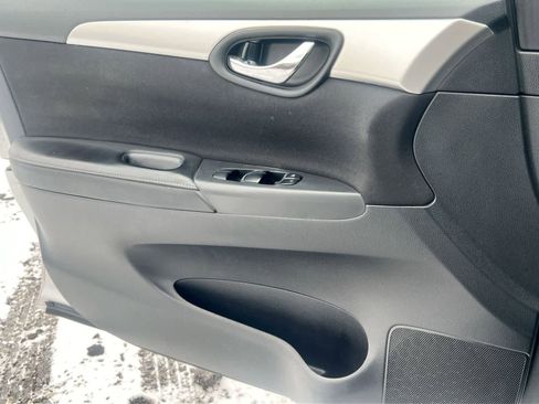 Used 2019 Nissan Sentra S w/ Appearance Package image 31