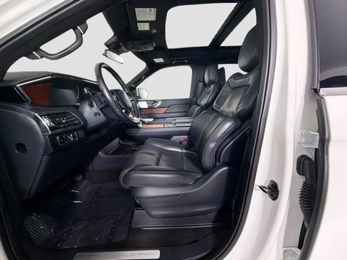 Certified 2023 Lincoln Navigator L Reserve RWD image 21