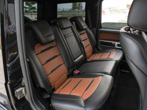 Used 2021 Mercedes-Benz G 63 AMG 4MATIC w/ G Manufaktur Interior Package image 27