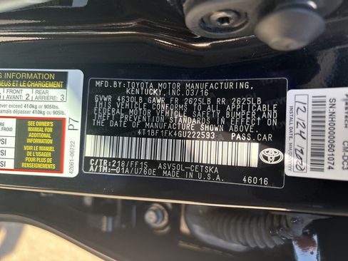 Used 2016 Toyota Camry SE FWD image 34