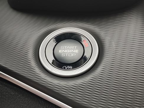 New 2025 Jeep Grand Cherokee L Altitude RWD image 20