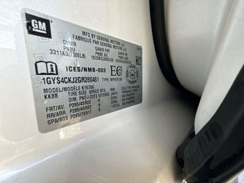 Used 2016 Cadillac Escalade Premium image 34