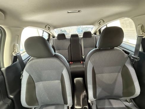 Used 2025 Nissan Versa SV FWD image 28