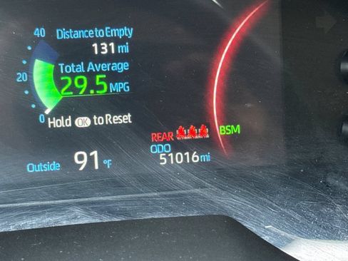 Used 2024 Toyota RAV4 XLE FWD image 29