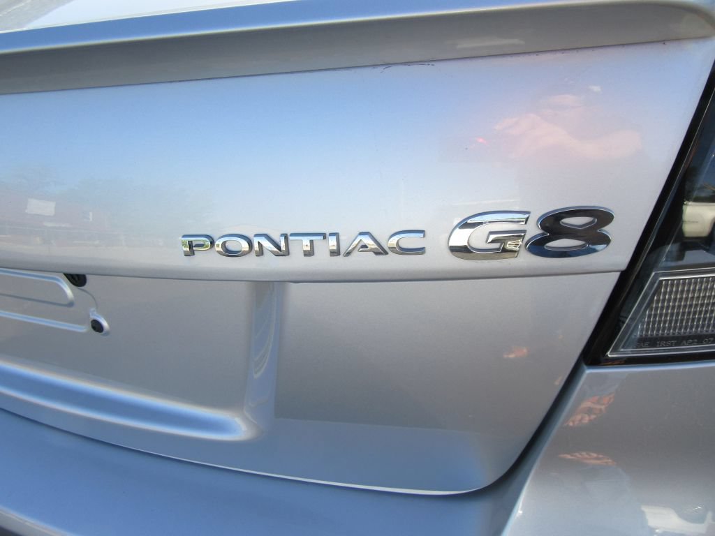 Used 2009 Pontiac G8 w/ Premium Package RWD image 9